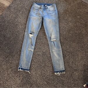H&M Divided Distressed High-Rise Straight Leg Jeans Light Wash Size 6